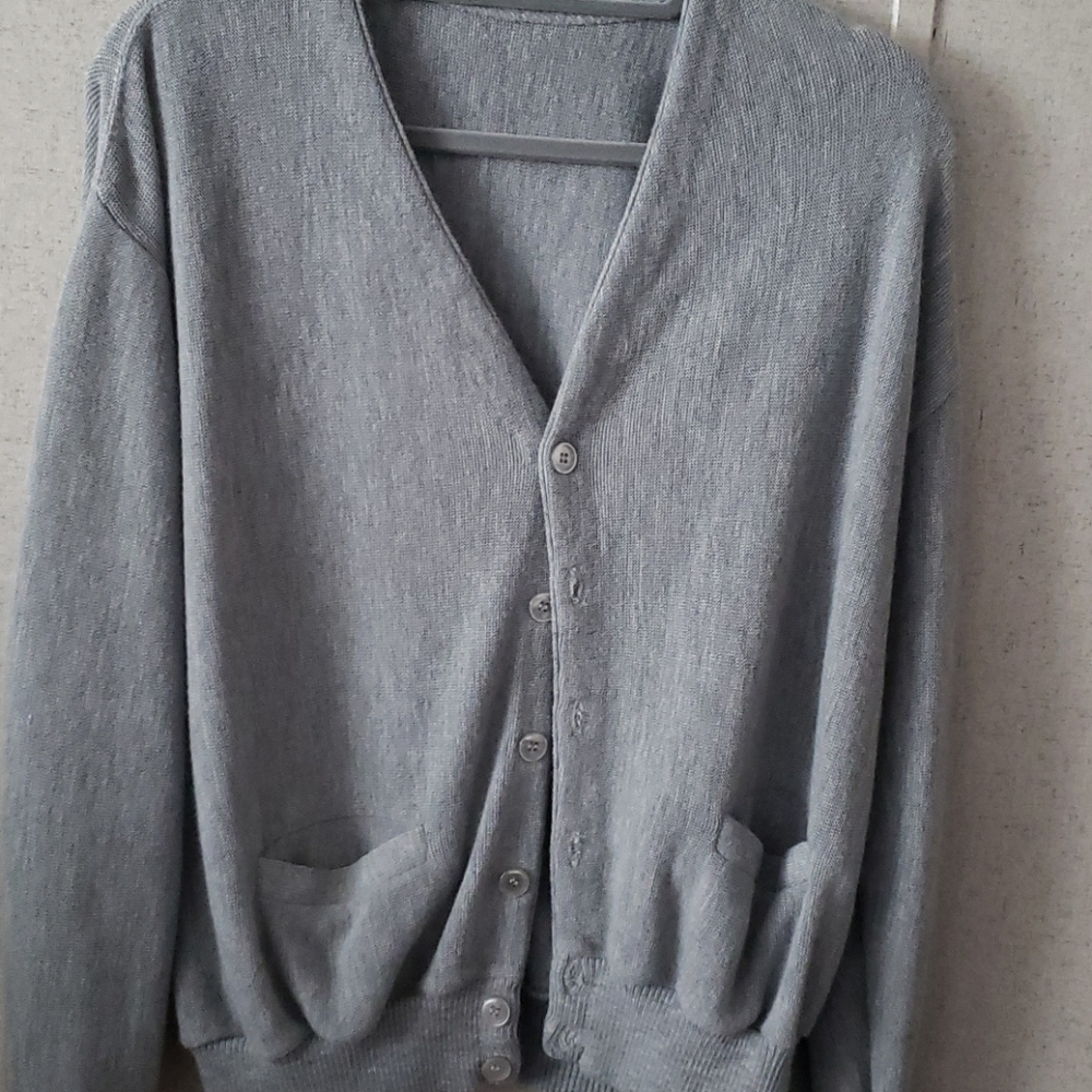 grey sweater